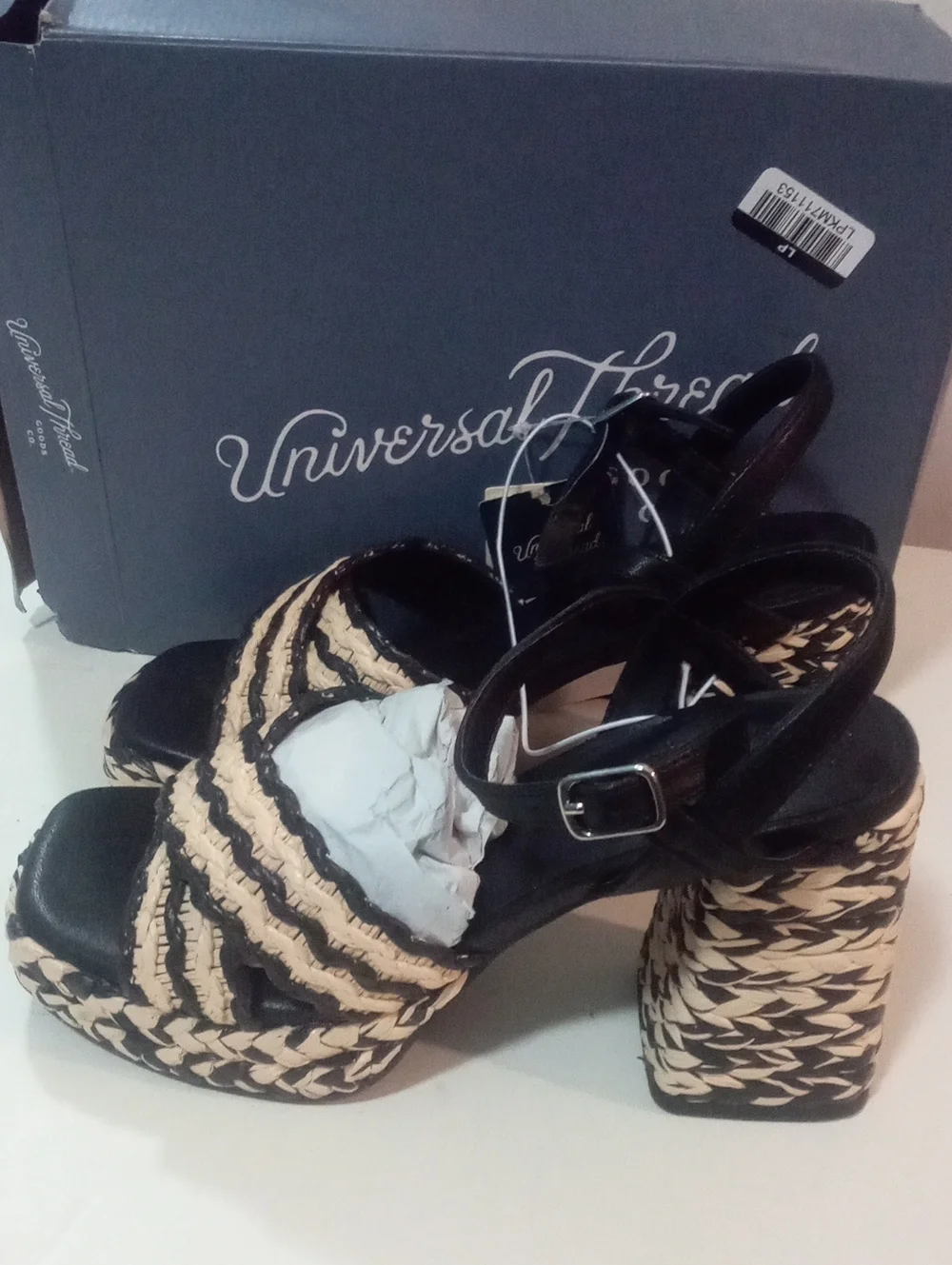Universal Thread Bailey Black & Natural Woven Platform Sandals Sz 5 1/2 NWT $60